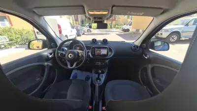 Smart ForFour 2017 - 12890 EUR, 50000 km - 50000km - foto 2 de 14