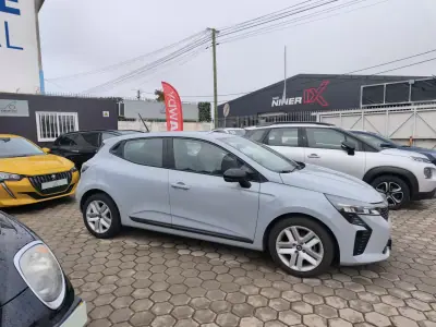 Renault Clio 2024 - 16900 EUR, 57320 km - 57320km - foto 5 de 16