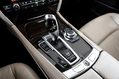 BMW 730 2011 - 25000 EUR, 172477 km - AUTO.MOTO.pt - 172477km - foto 12 de 26