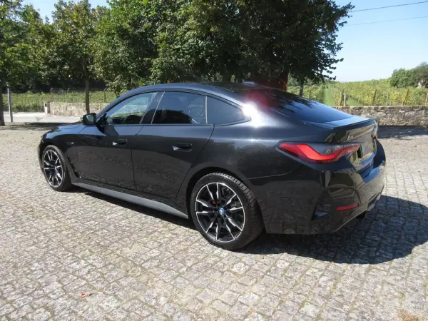 BMW i4 2022 - 49990 EUR, 67000 km - AUTO.MOTO.pt - 67000km - foto 7 de 59