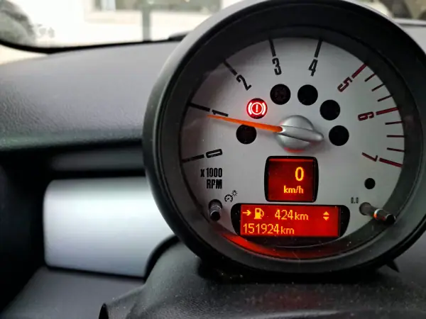 MINI One 2011 - 9200 EUR, 152000 km - AUTO.MOTO.pt - 152000km - foto 5 de 5