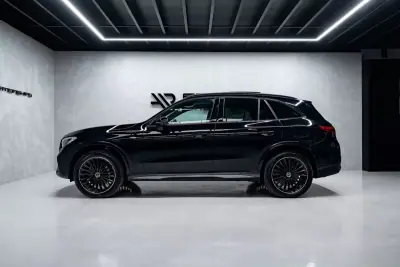 Mercedes-Benz GLC 300 2025 - 71950 EUR, 13000 km - AUTO.MOTO.pt - 13000km - foto 15 de 35