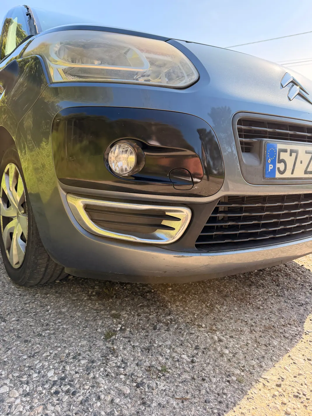 Citroën C3 Picasso 2009 - 4500 EUR, 240000 km - AUTO.MOTO.pt - 240000km - foto 5 de 13