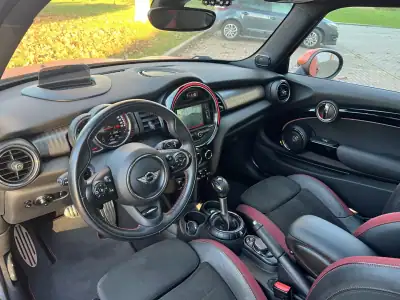 MINI John Cooper Works 2017 - 24965 EUR, 126000 km - AUTO.MOTO.pt - 126000km - foto 17 de 61