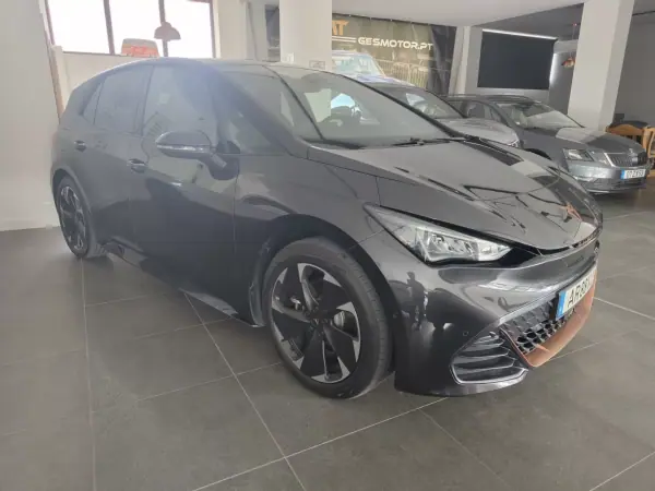 Cupra Born 2022 - 24900 EUR, 77000 km - AUTO.MOTO.pt - 77000km - foto 5 de 16