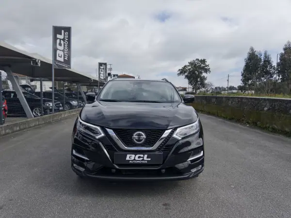 Nissan Qashqai 2019 - 18990 EUR, 106000 km - AUTO.MOTO.pt - 106000km - foto 2 de 41