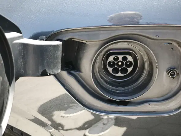 Volvo V60 2019 - 24900 EUR, 182000 km - AUTO.MOTO.pt - 182000km - foto 24 de 25
