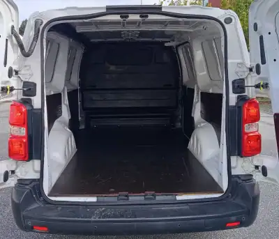 Citroën Jumpy 2018 - 13900 EUR, 151160 km - AUTO.MOTO.pt - 151160km - foto 9 de 17
