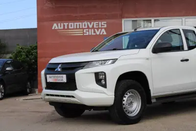 Mitsubishi L200 2022 - 25990 EUR, 216000 km - foto 4 de 24