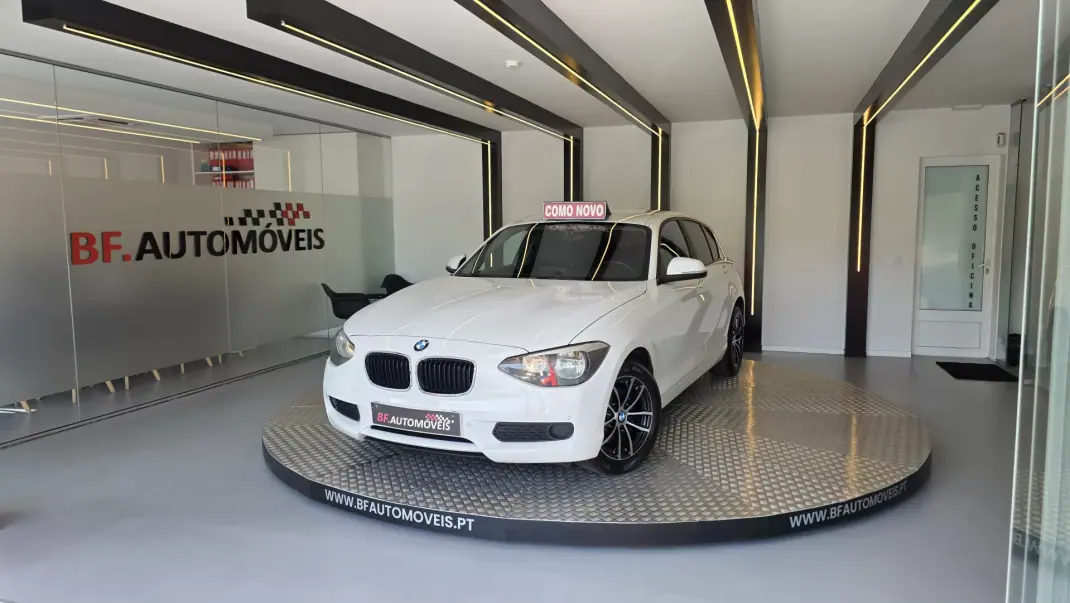 BMW 114 2013 - 9500 EUR, 212463 km - AUTO.MOTO.pt - 212463km - foto 10 de 45