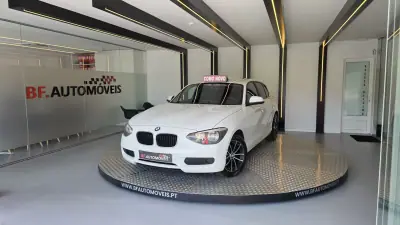 BMW 114 2013 - 9500 EUR, 212463 km - AUTO.MOTO.pt - 212463km - foto 10 de 45