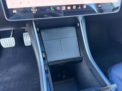 Tesla Model 3 2020 - 29500 EUR, 89581 km - 89581km - foto 36 de 48