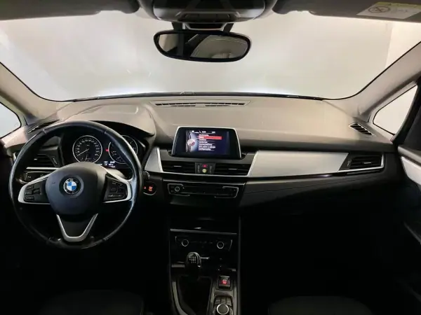 BMW 216 Gran Tourer 2016 — photo 3 of 40