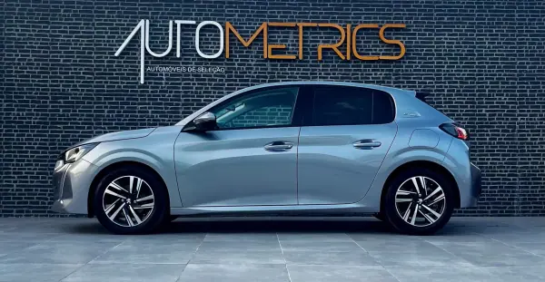 Peugeot 208 2020 - 14900 EUR, 128000 km - AUTO.MOTO.pt - 128000km - foto 8 de 13