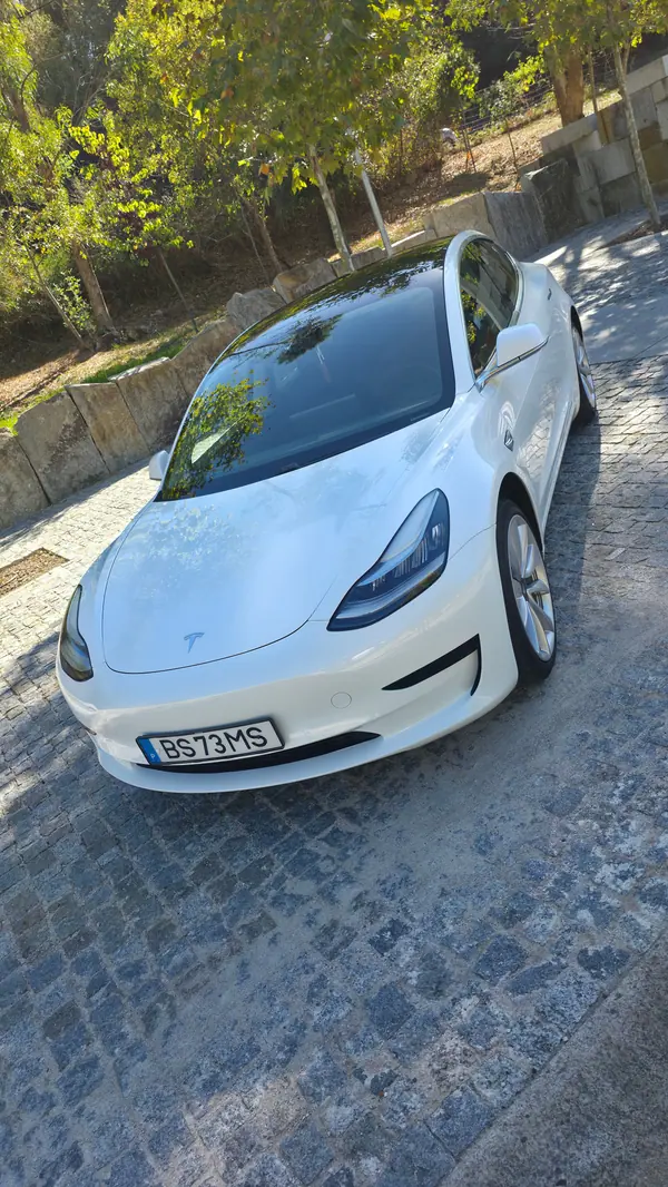 Tesla Model 3 2019 — foto 3 de 8