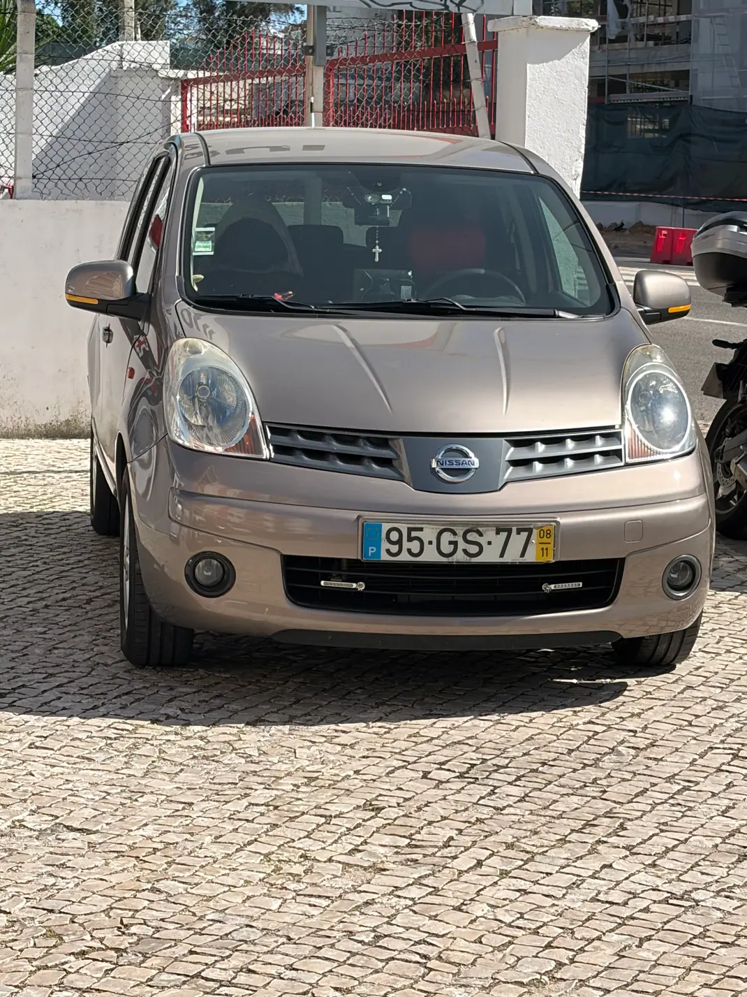 Nissan Note 2008 - 5800 EUR, 221000 km - AUTO.MOTO.pt - 221000km - foto 3 de 9