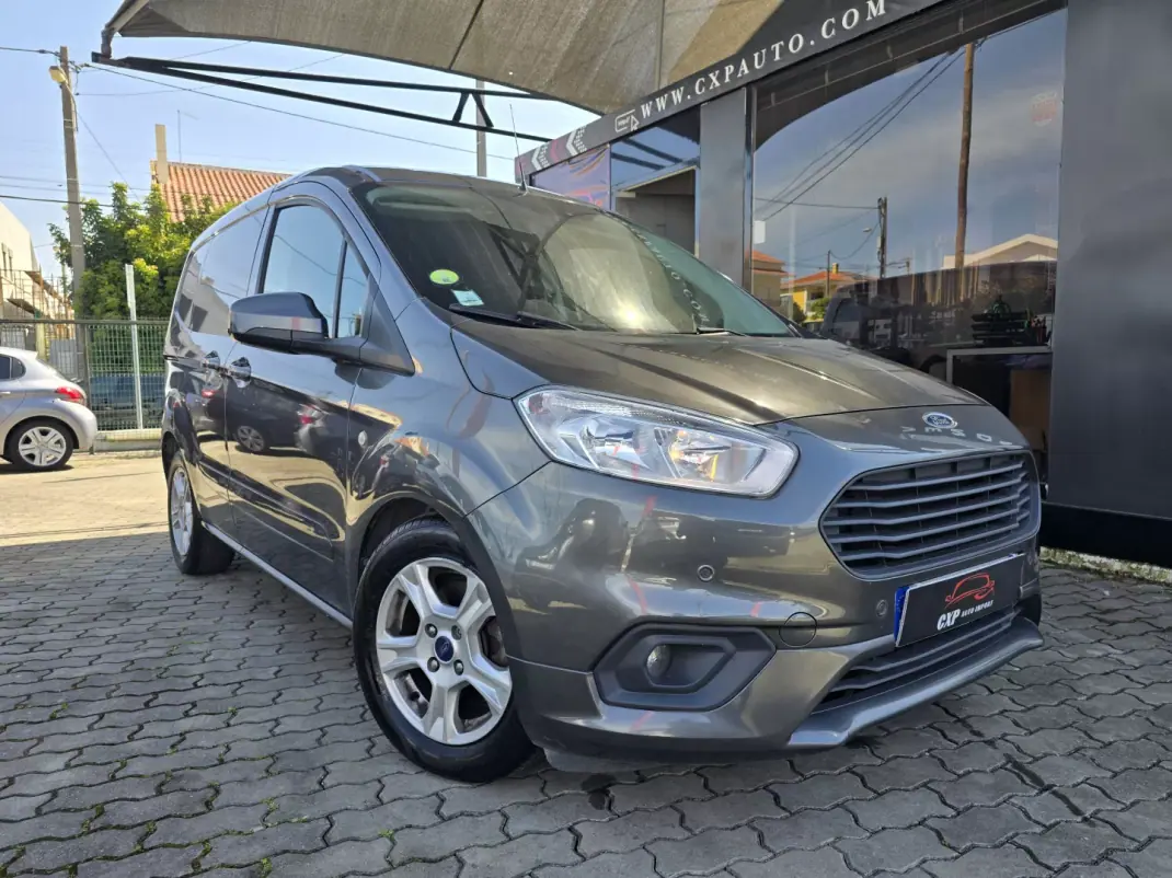 Ford Transit Connect 2019 - 12900 EUR, 111500 km - AUTO.MOTO.pt - 111500km - foto 1 de 12