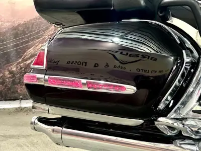 Honda Gold Wing 2008 - 14900 EUR, 77093 km - AUTO.MOTO.pt - 77093km - foto 18 de 21
