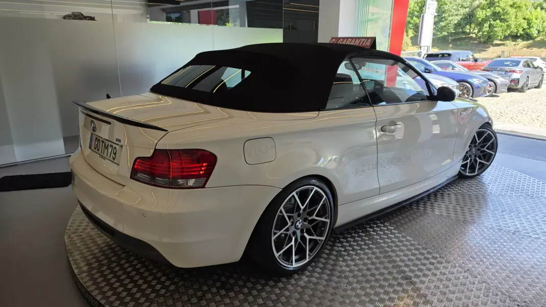 BMW 118 2009 - 12900 EUR, 225191 km - AUTO.MOTO.pt - 225191km - foto 21 de 61