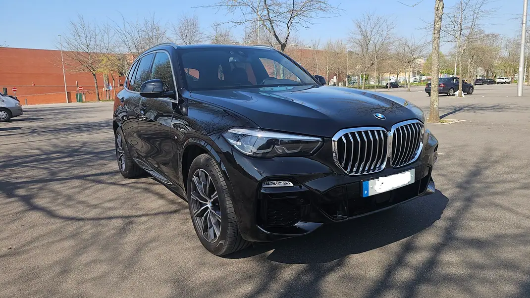 BMW X5 2019 - 39950 EUR, 115000 km - AUTO.MOTO.pt - 115000km - foto 1 de 18