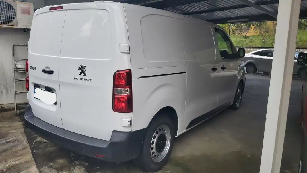 Peugeot Expert 2019 - 17500 EUR, 192616 km - 192616km - foto 4 de 11