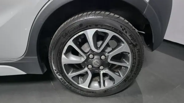 Opel Karl 2018 - 9990 EUR, 125000 km - AUTO.MOTO.pt - 125000km - foto 23 de 28