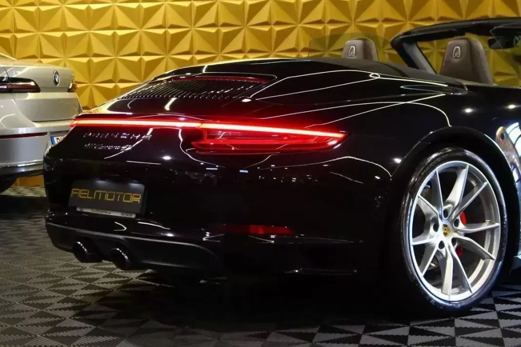 Porsche 911 2017 - 119000 EUR, 75000 km - 75000km - foto 5 de 40