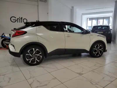 Toyota C-HR 2019 - 22950 EUR, 84605 km - 84605km - foto 7 de 29