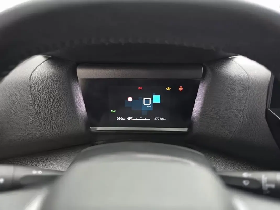 Citroën C4 2024 - 17800 EUR, 27000 km - AUTO.MOTO.pt - 27000km - foto 20 de 40