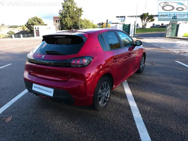 Peugeot 208 2021 - 14500 EUR, 40000 km - AUTO.MOTO.pt - 40000km - foto 29 de 35