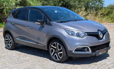 Renault Captur 2015 - 8500 EUR, 174577 km - AUTO.MOTO.pt - 174577km - foto 2 de 23