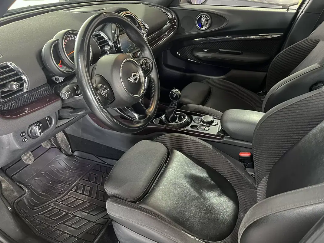 MINI Clubman 2016 - 14600 EUR, 126426 km - AUTO.MOTO.pt - 126426km - foto 6 de 23