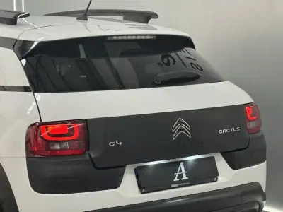 Citroën C4 Cactus 2017 - 13990 EUR, 163000 km - 163000km - foto 17 de 24