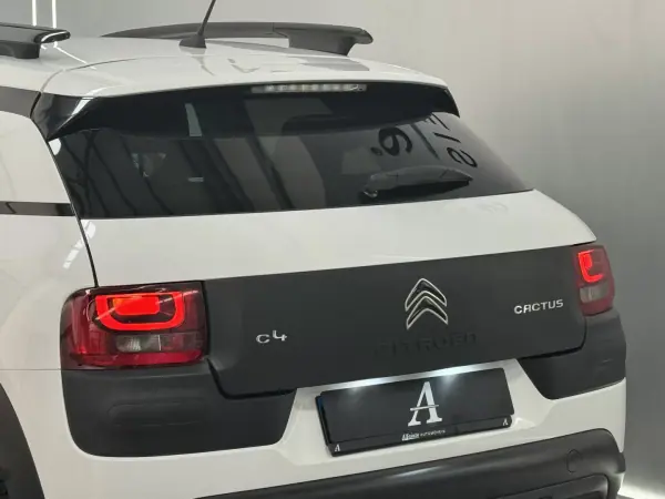 Citroën C4 Cactus 2017 - 13990 EUR, 163000 km - 163000km - foto 17 de 24