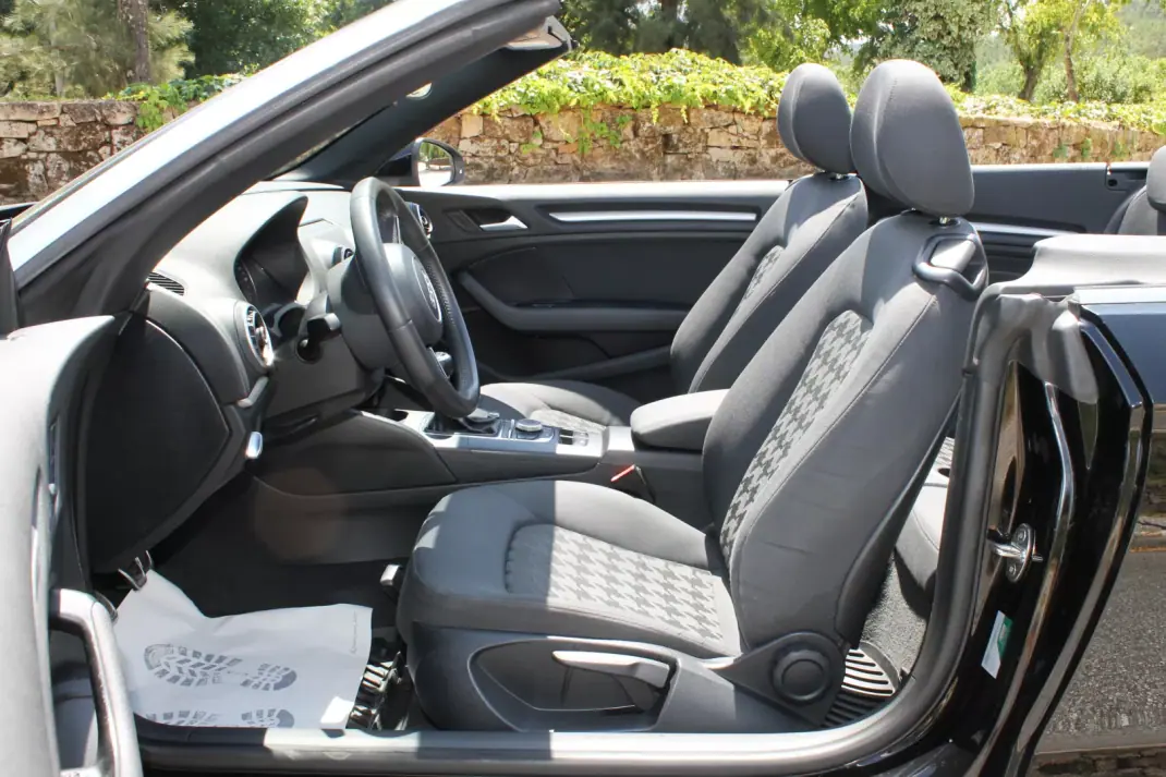 Audi A3 Cabrio 2014 - 17990 EUR, 100000 km - 100000km - foto 15 de 38