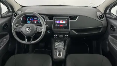 Renault Zoe 2021 - 14950 EUR, 139568 km - AUTO.MOTO.pt - 139568km - foto 6 de 16