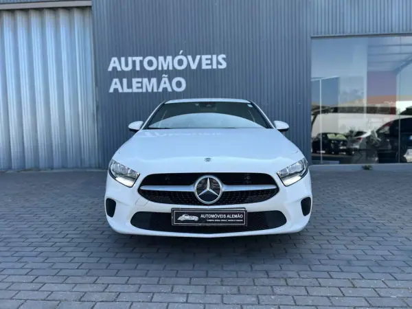 Mercedes-Benz A 180 2020 - 22500 EUR, 87198 km - 87198km - foto 2 de 19