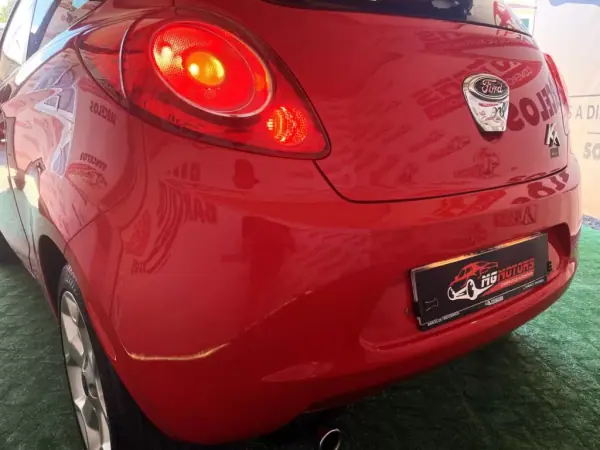 Ford KA 2015 - 7500 EUR, 121750 km - AUTO.MOTO.pt - 121750km - foto 10 de 45