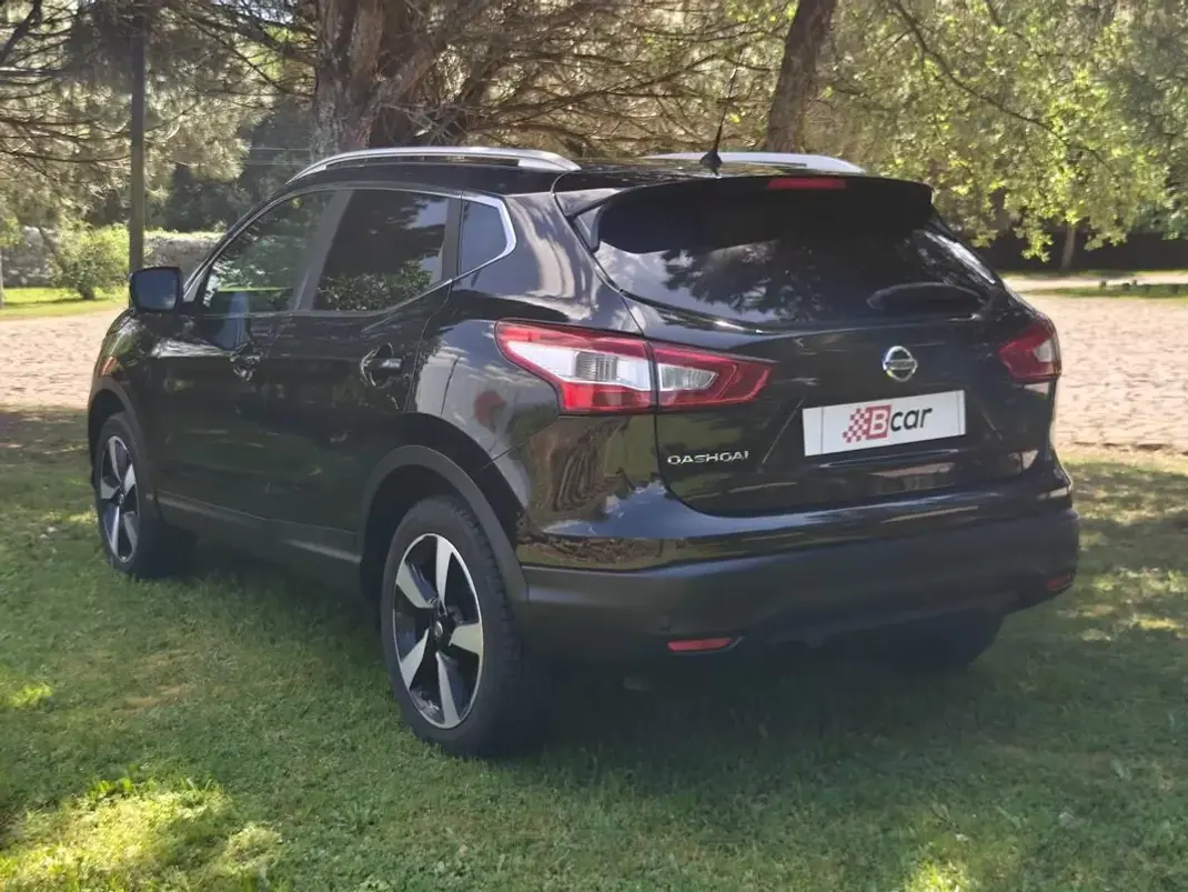 Nissan Qashqai 2016 - 13490 EUR, 159600 km - AUTO.MOTO.pt - 159600km - foto 9 de 39