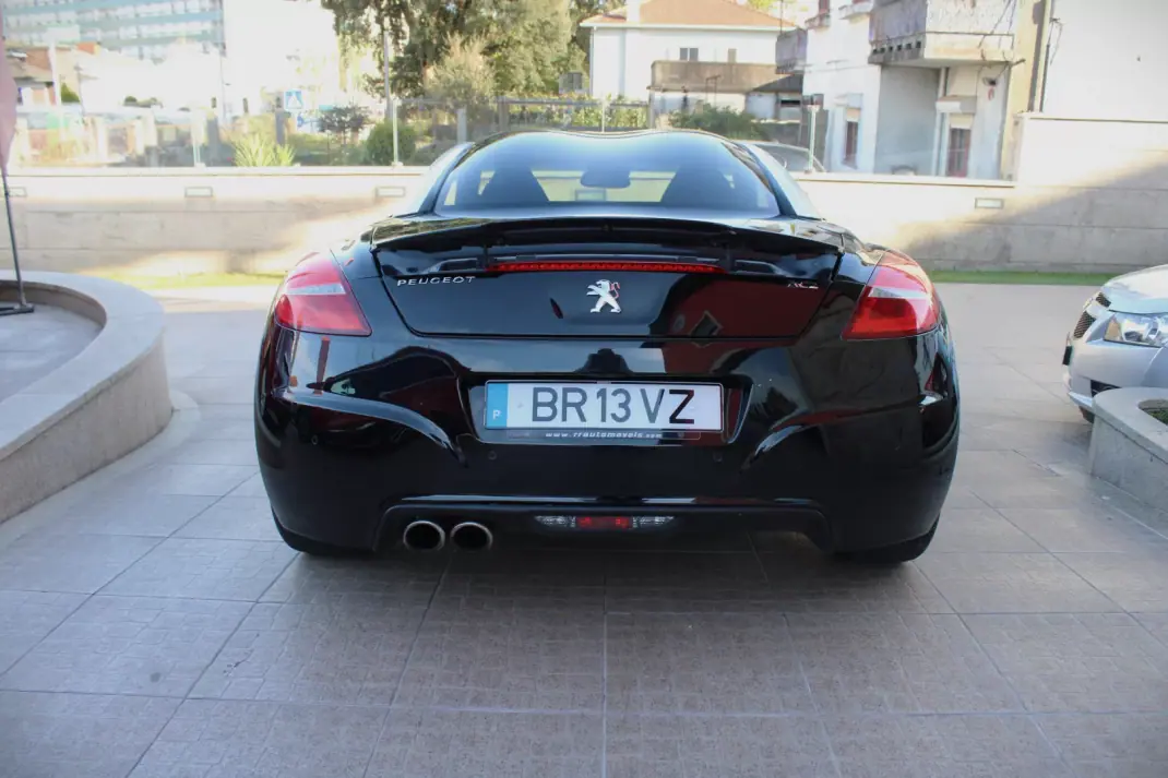Peugeot RCZ 2012 - 12990 EUR, 189000 km - AUTO.MOTO.pt - 189000km - foto 23 de 25