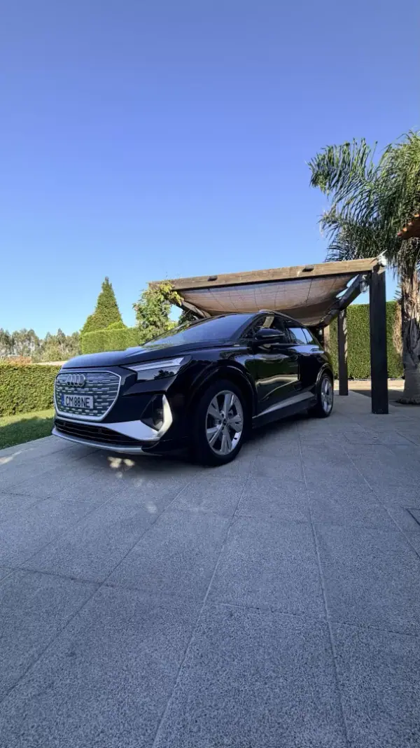 Audi Q4 e-tron 40 S-LINE 2022 Elétrico
