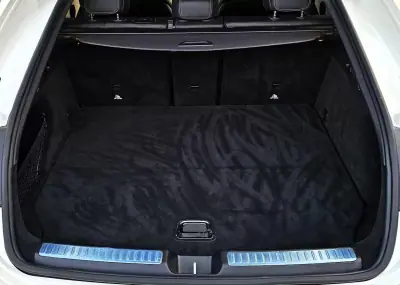 Mercedes-Benz GLC 220 2018 - 44500 EUR, 88000 km - AUTO.MOTO.pt - 88000km - foto 17 de 30