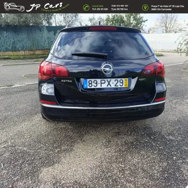 Opel Astra Sports Tourer 2015 - 10500 EUR, 155410 km - AUTO.MOTO.pt - 155410km - foto 10 de 19