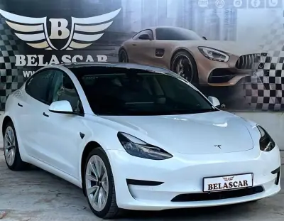 Tesla Model 3 2022 - 28990 EUR, 56000 km - AUTO.MOTO.pt - 56000km - foto 12 de 14