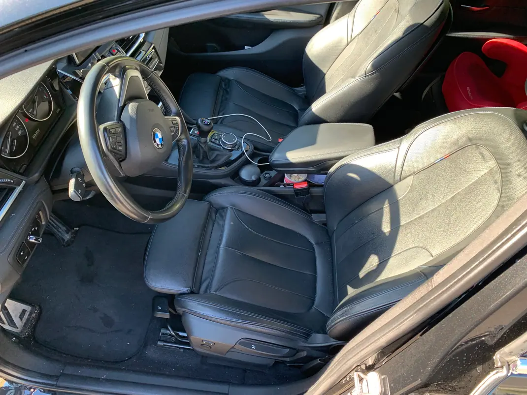BMW 216 Gran Tourer 2015 - 12000 EUR, 185000 km - AUTO.MOTO.pt - 185000km - foto 11 de 20