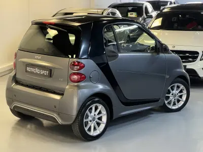 Smart Fortwo Cabrio 2013 - 6990 EUR, 95000 km - AUTO.MOTO.pt - 95000km - foto 25 de 41