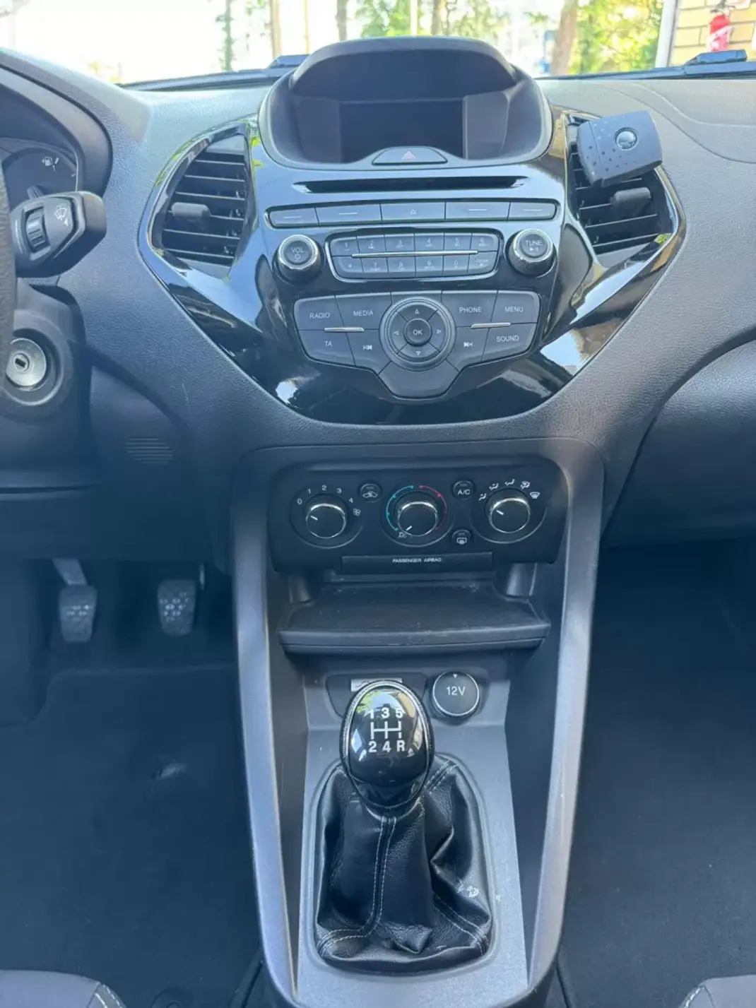 Ford KA 2017 - 10900 EUR, 56900 km - AUTO.MOTO.pt - 56900km - foto 8 de 12