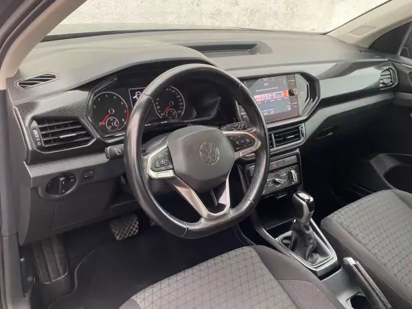 Volkswagen T-Cross 2022 - 17400 EUR, 99871 km - AUTO.MOTO.pt - 99871km - foto 10 de 20