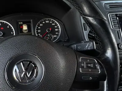 Volkswagen Tiguan 2016 - 16990 EUR, 190300 km - AUTO.MOTO.pt - 190300km - foto 24 de 34