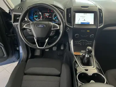 Ford Galaxy 2020 - 23600 EUR, 113610 km - 113610km - foto 9 de 25